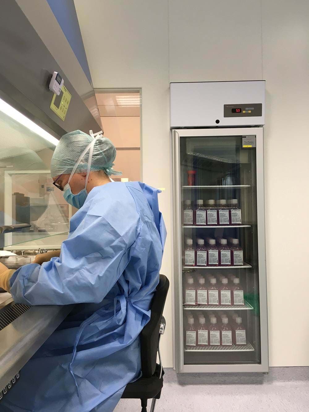 A laboratory technician of the Heart Valve Department at ETB-BISLIFE at work in the clean room.